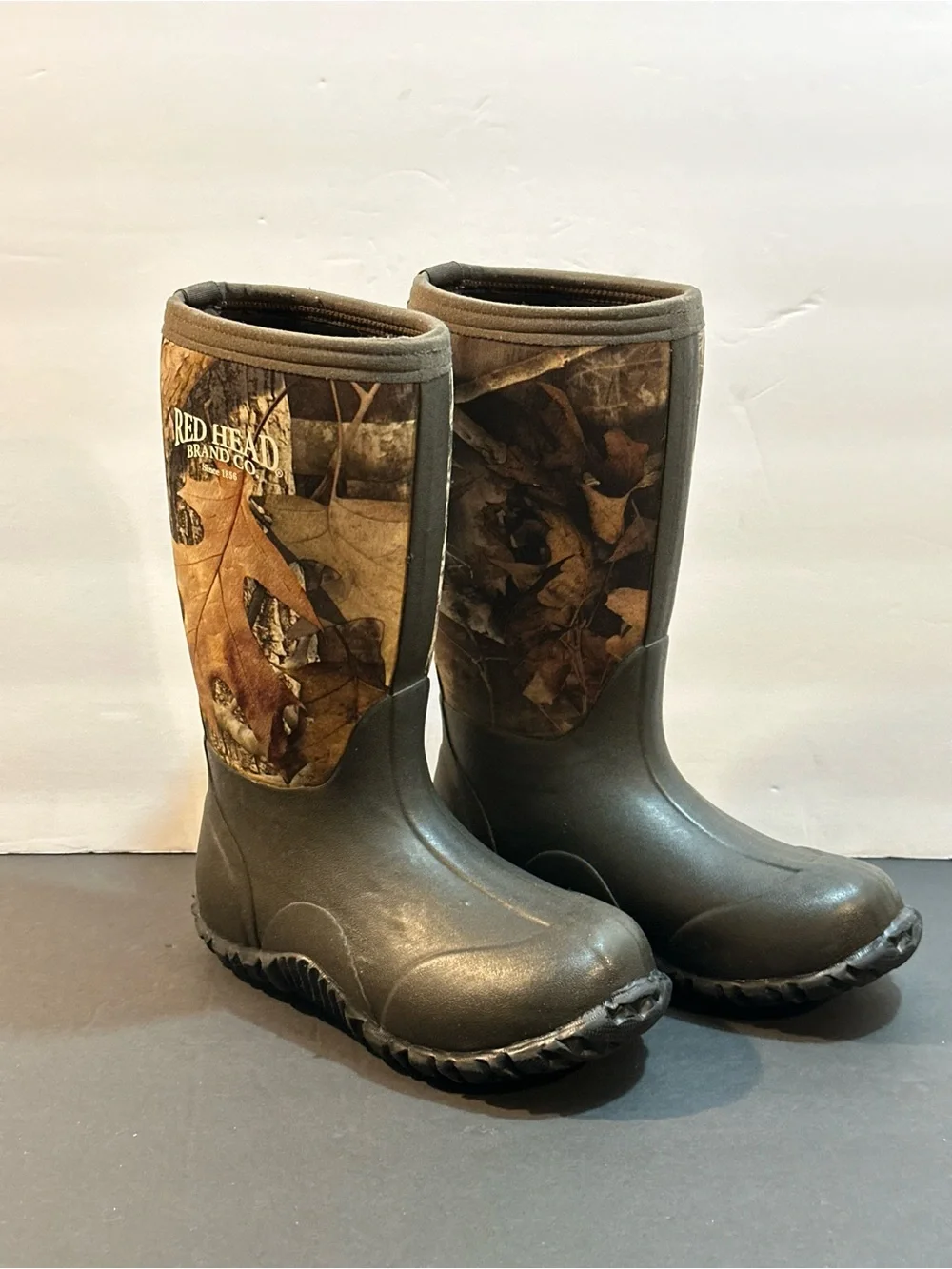 RedHead Kids Camo Rubber Boots in Brown and Black